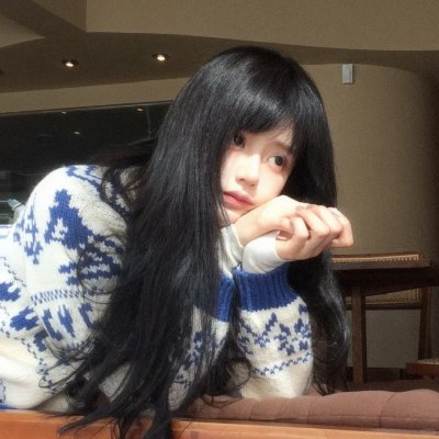 桃花含露又春风